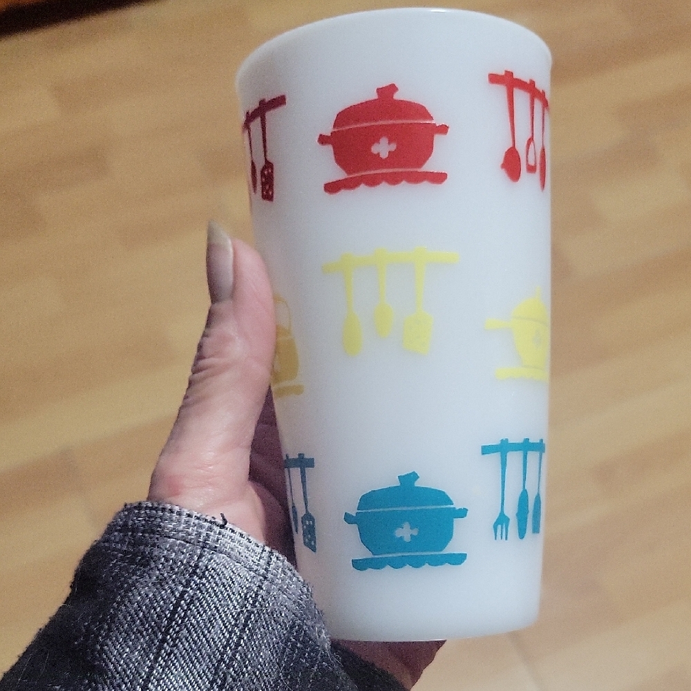 Hazel Atlas ~Kitchen Aids Tumbler ~Platonite~ 1950